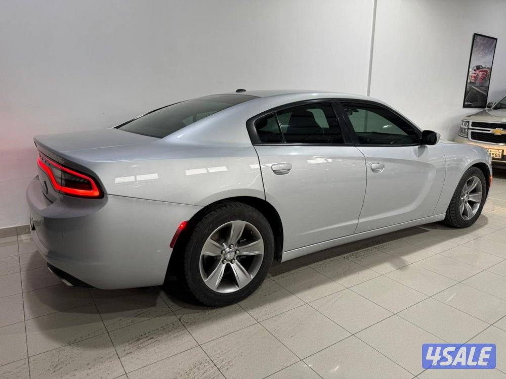 Dodge Charger SXT 20201