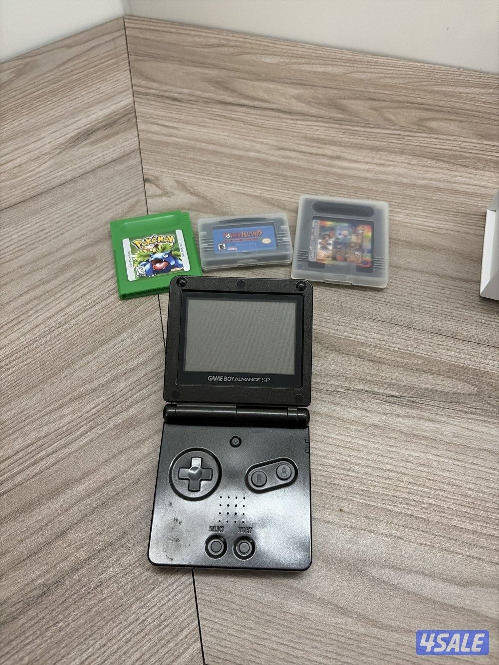 game boy advance SP ( with games.)5