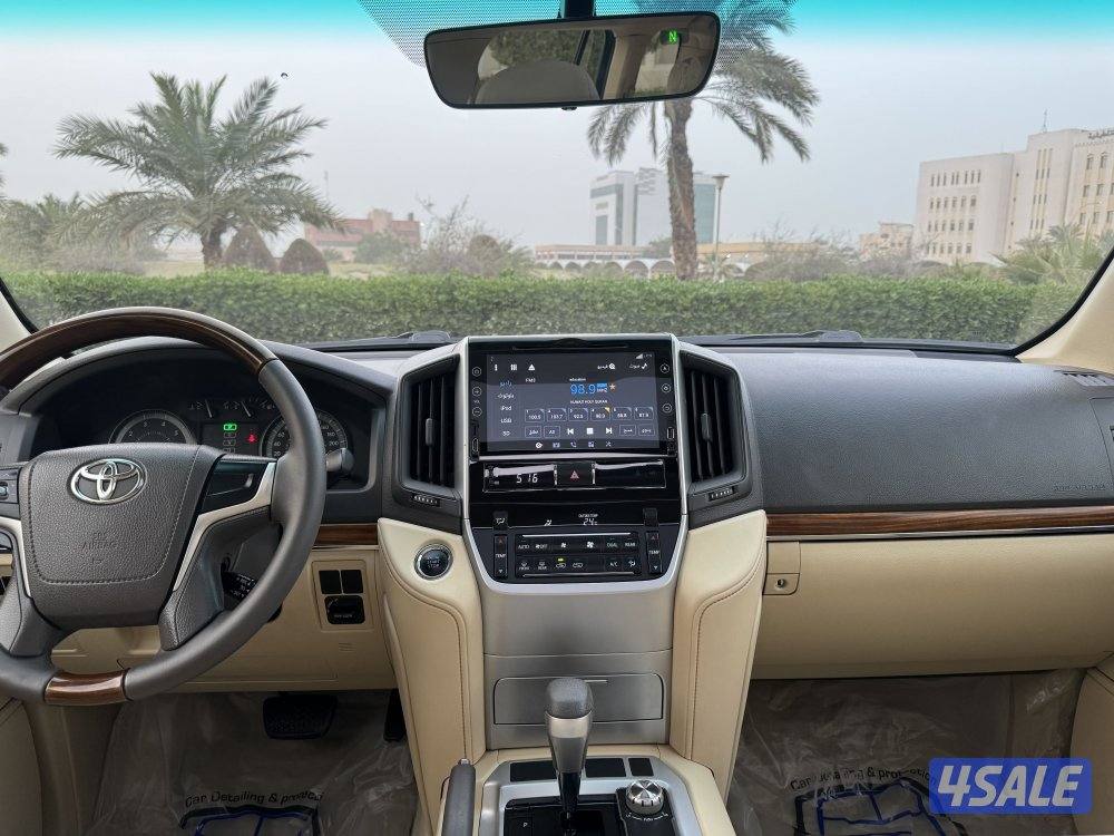 تويوتا لاندكروزر GX_R V6 موديل 2016 بحاله الوكاله8