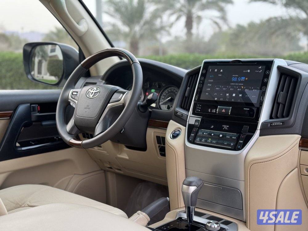 تويوتا لاندكروزر GX_R V6 موديل 2016 بحاله الوكاله12