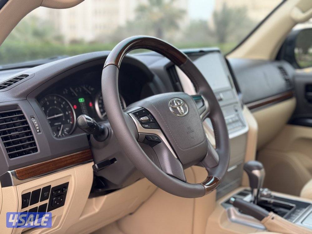 تويوتا لاندكروزر GX_R V6 موديل 2016 بحاله الوكاله13