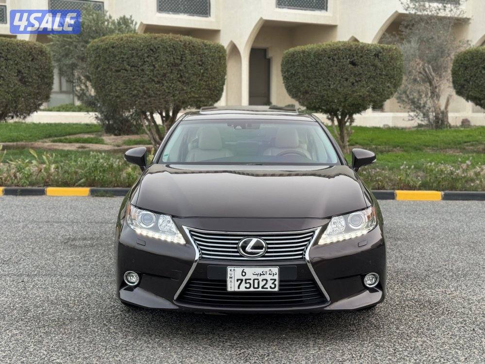 لكزس ES350 موديل 2014 بحاله الوكاله شرط الفحص2