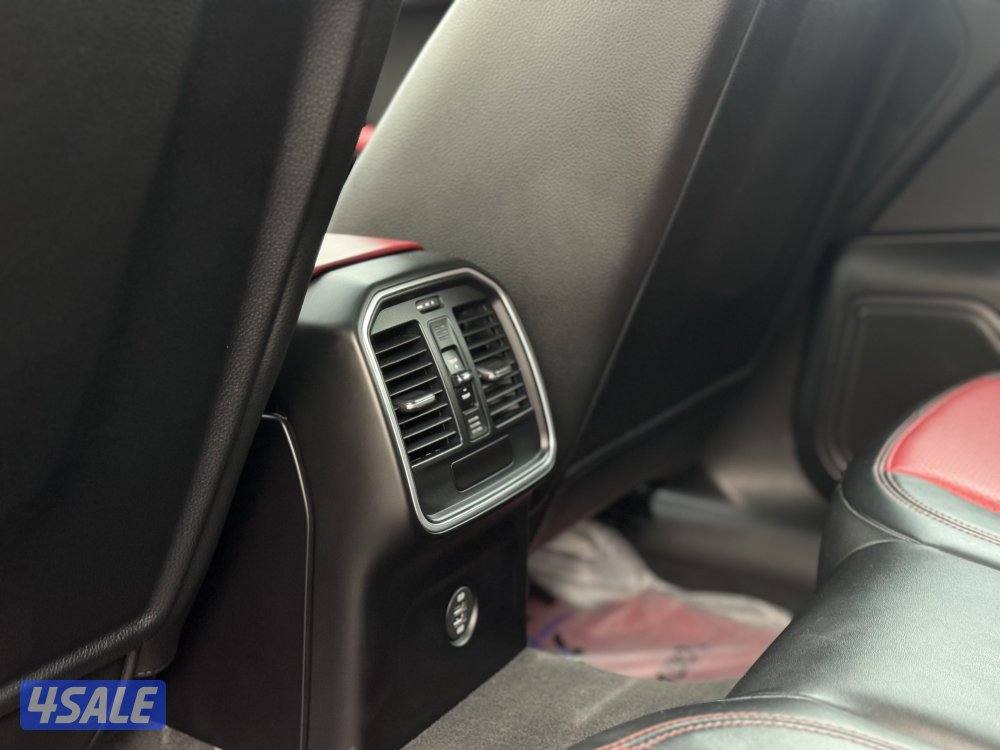 بورش ماكان موديل 2018 بحاله الوكاله شرط الفحص11