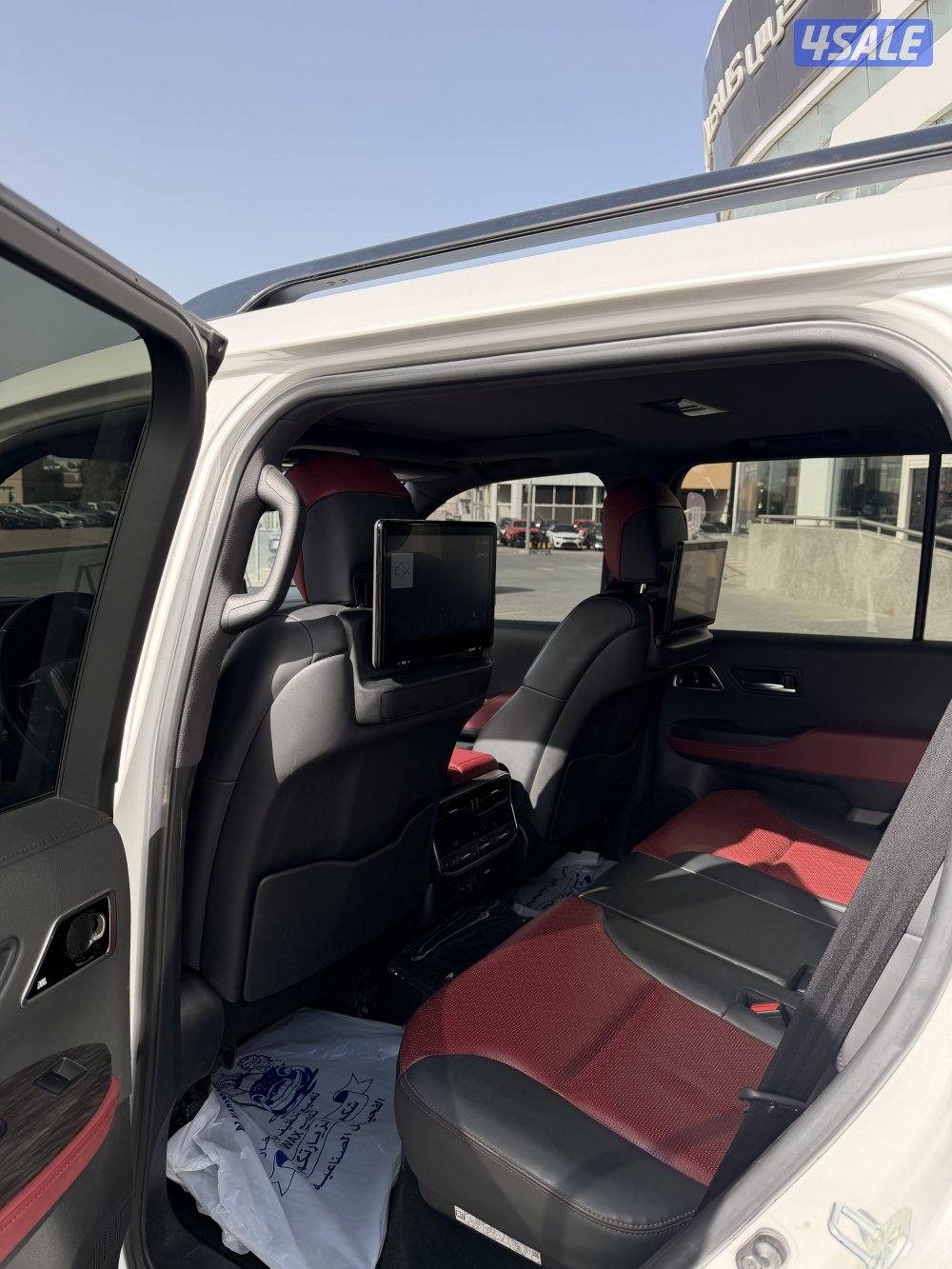 للبيع GR موديل 2022 وارد الخليج ماشي 122 شرط الفحص بالكامل عدا قطعه5