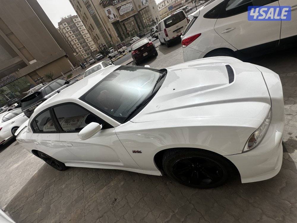 للبيع دوج شارجر0