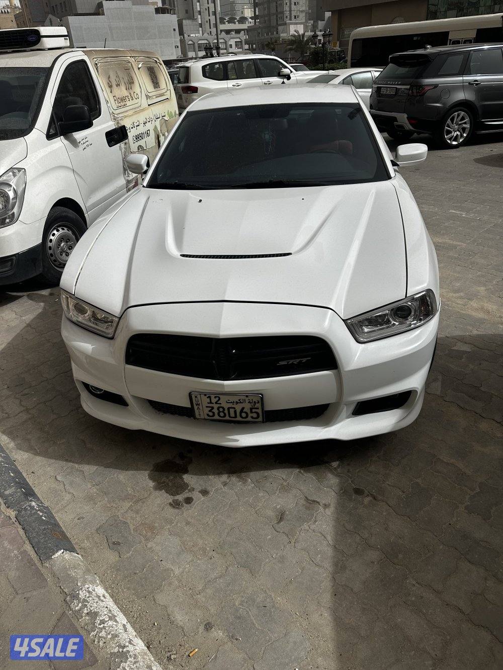 للبيع دوج شارجر4