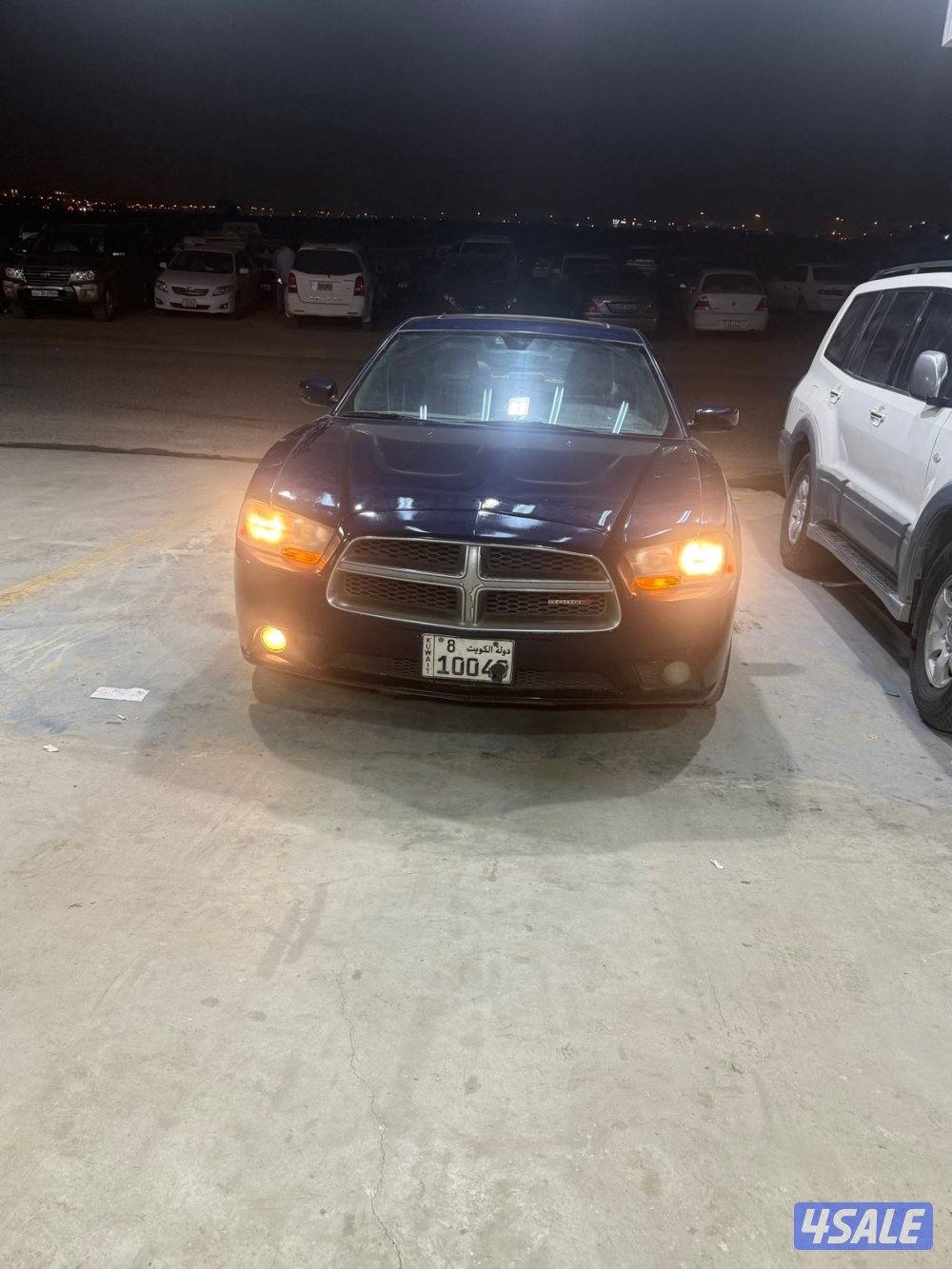 دوج شارجر للبيع سته سلندر الفل شاشه كبيره2