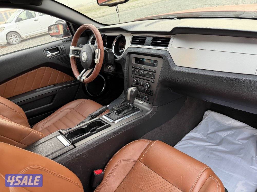 موستانج 2013 بحالة المصنع كالجديد5