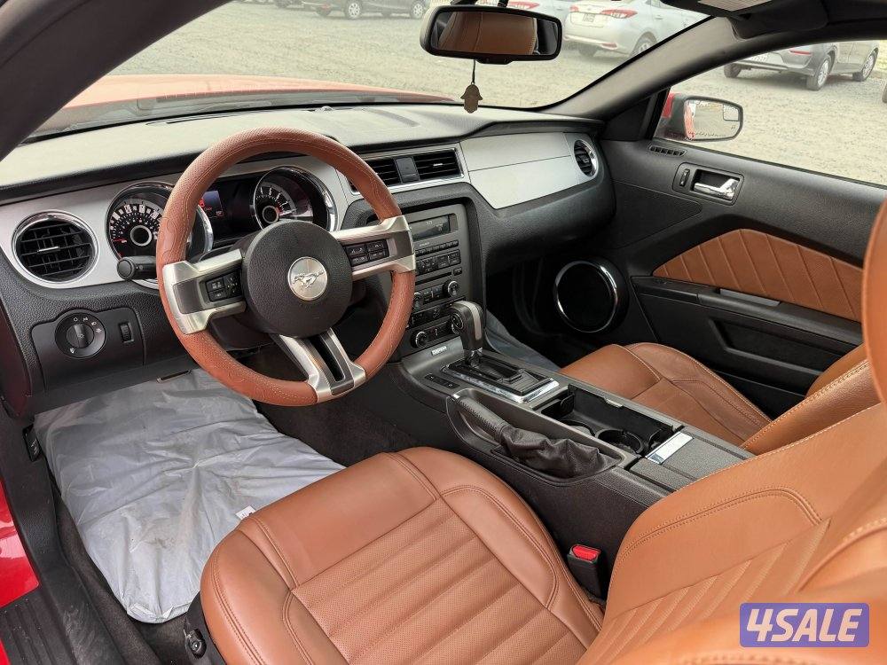 موستانج 2013 بحالة المصنع كالجديد6