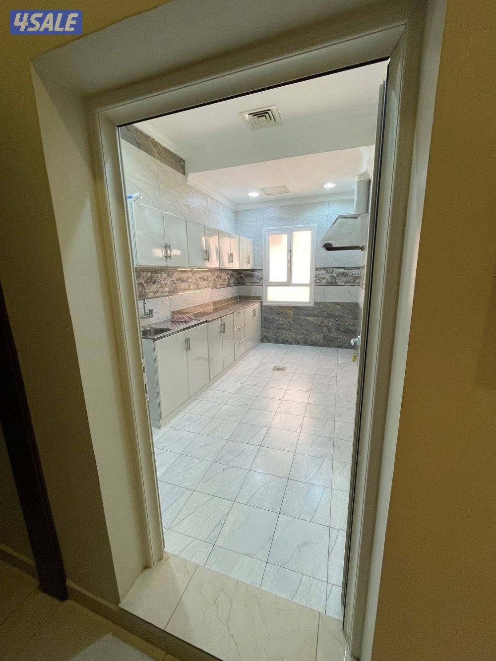 شقة للاجار معاريس6