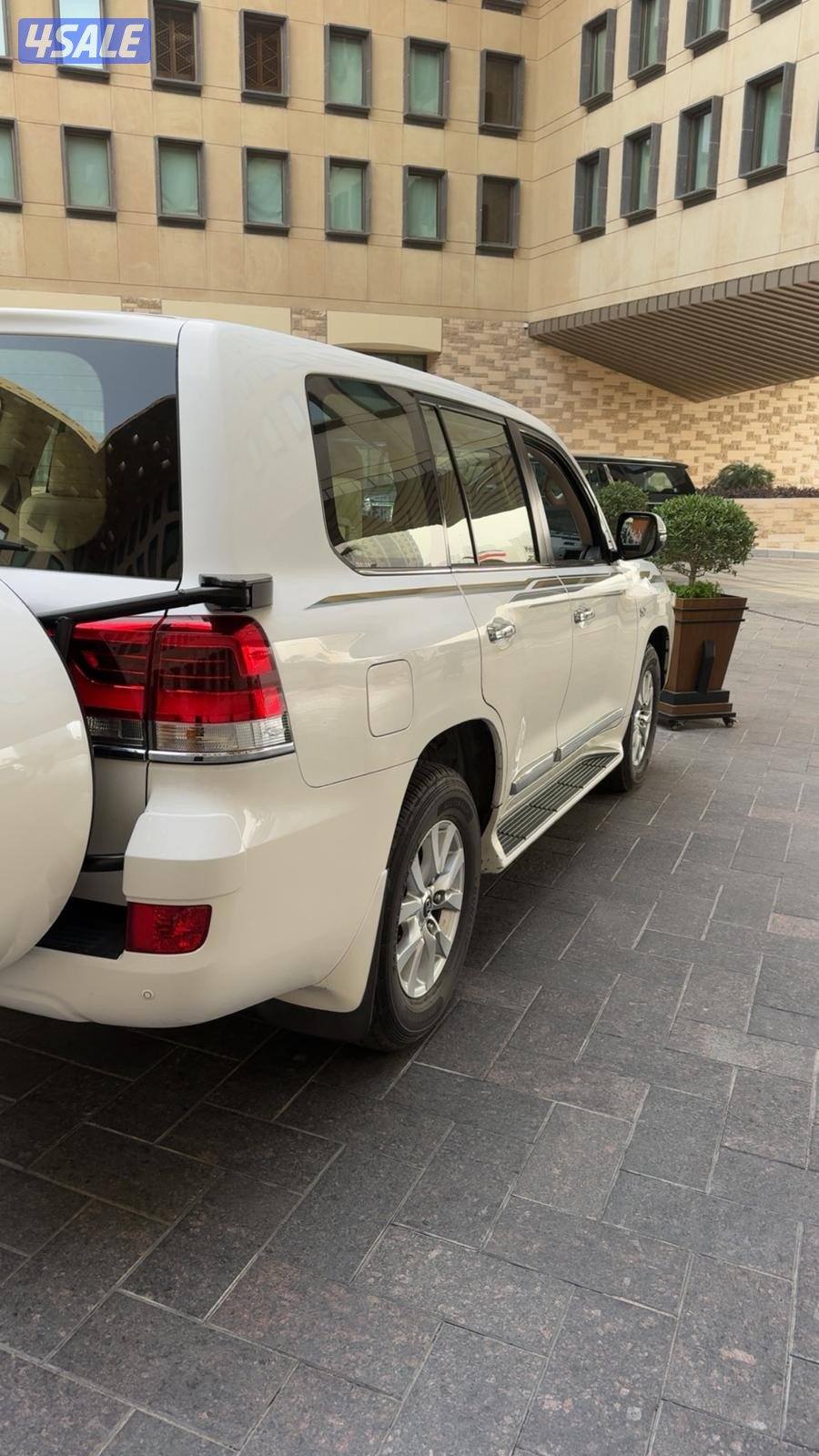 للبيع vxr سبير علاق1