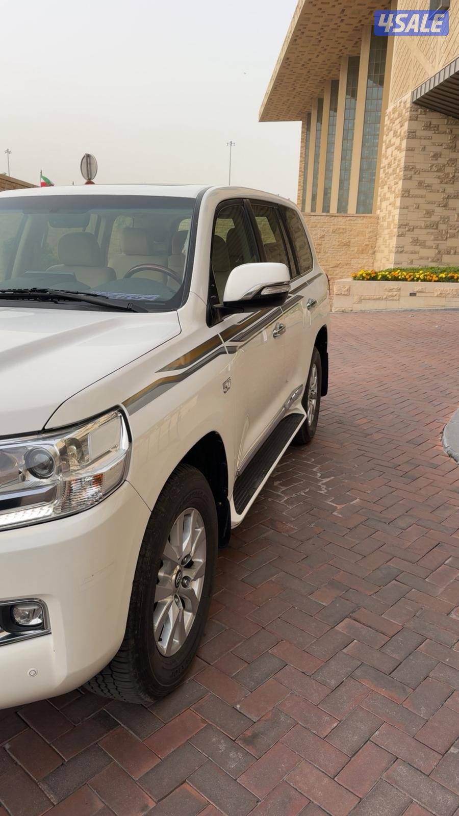 للبيع vxr سبير علاق2