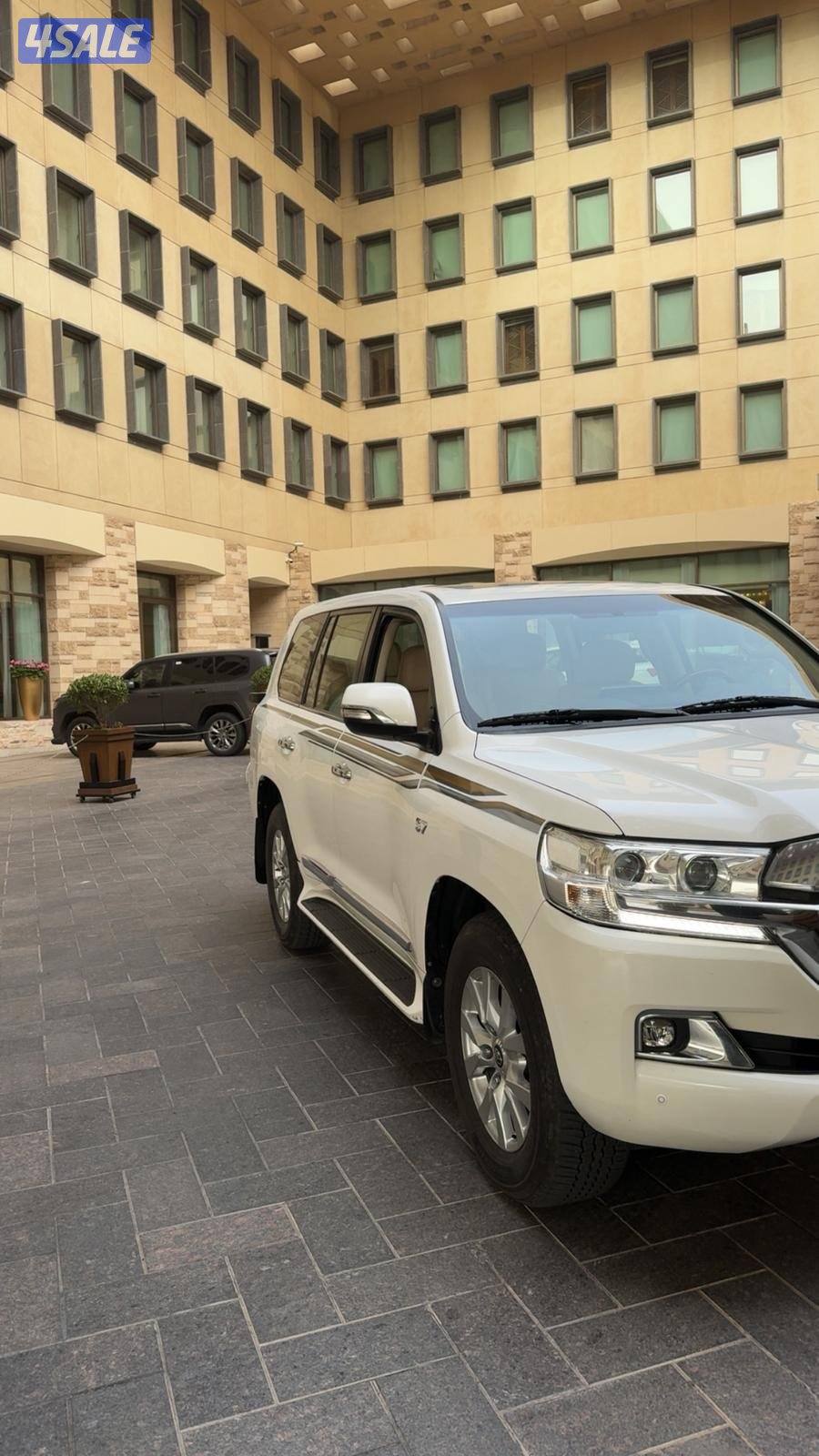 للبيع vxr سبير علاق3