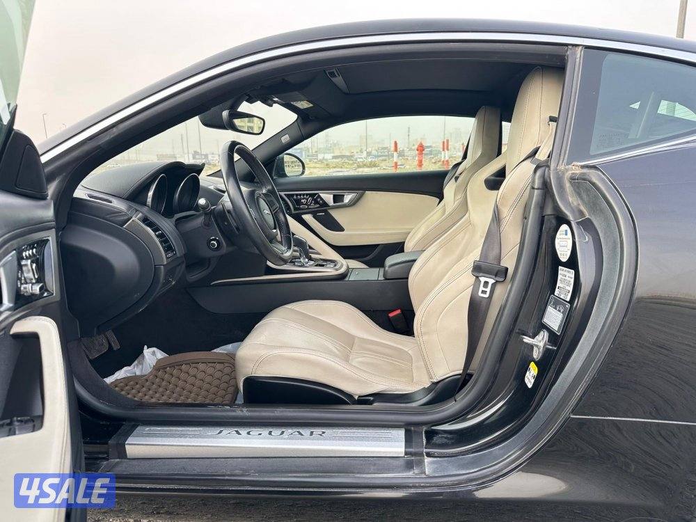 جاكوار F type موديل ٢٠١٦ ماشي ٩٤ الف9