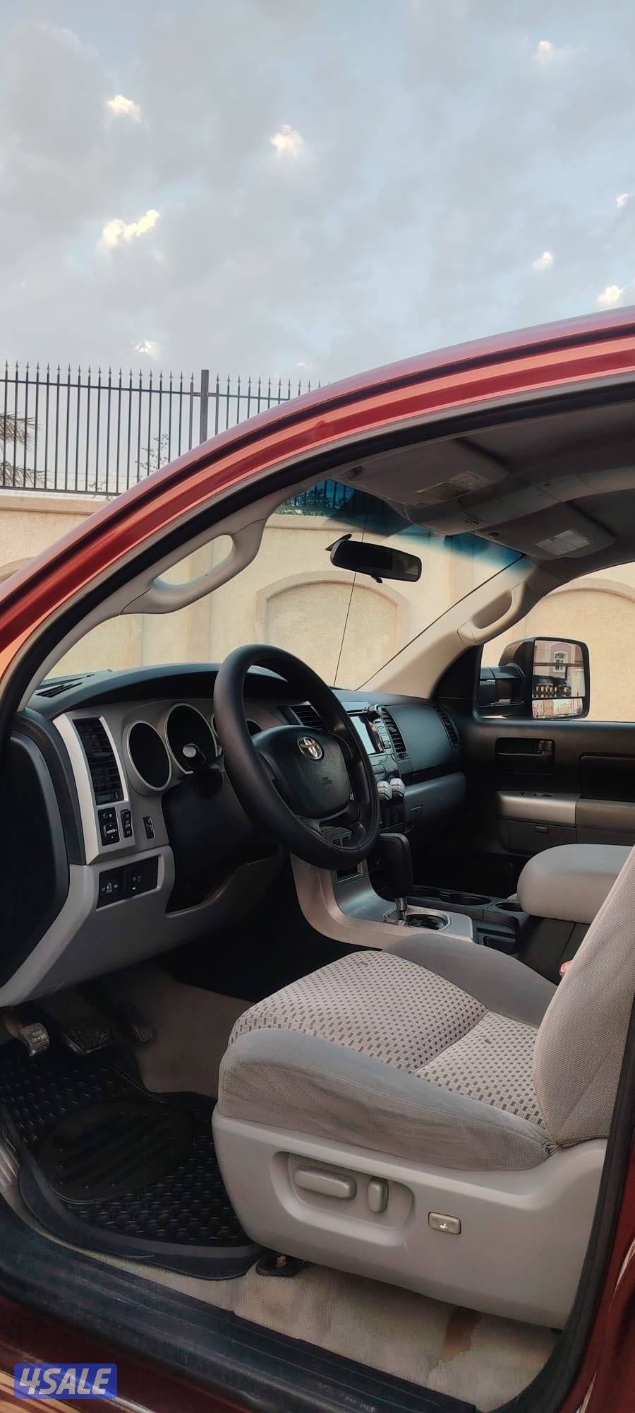 للبيع وانيت تويوتا تندرا ٢٠٠٨9