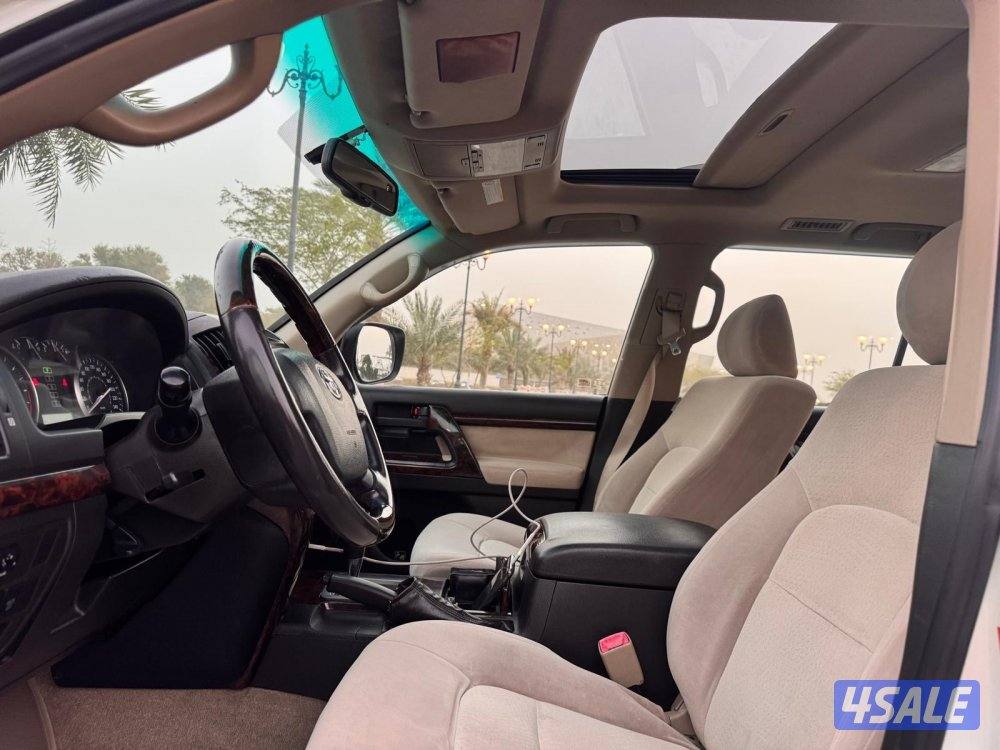 لاند كروز GXR موديل 2009 بحاله ممتازه شرط الفحص7