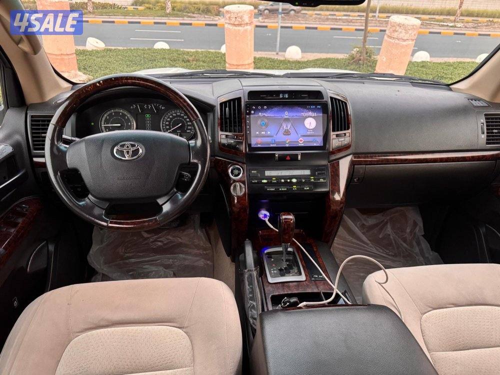 لاند كروز GXR موديل 2009 بحاله ممتازه شرط الفحص8