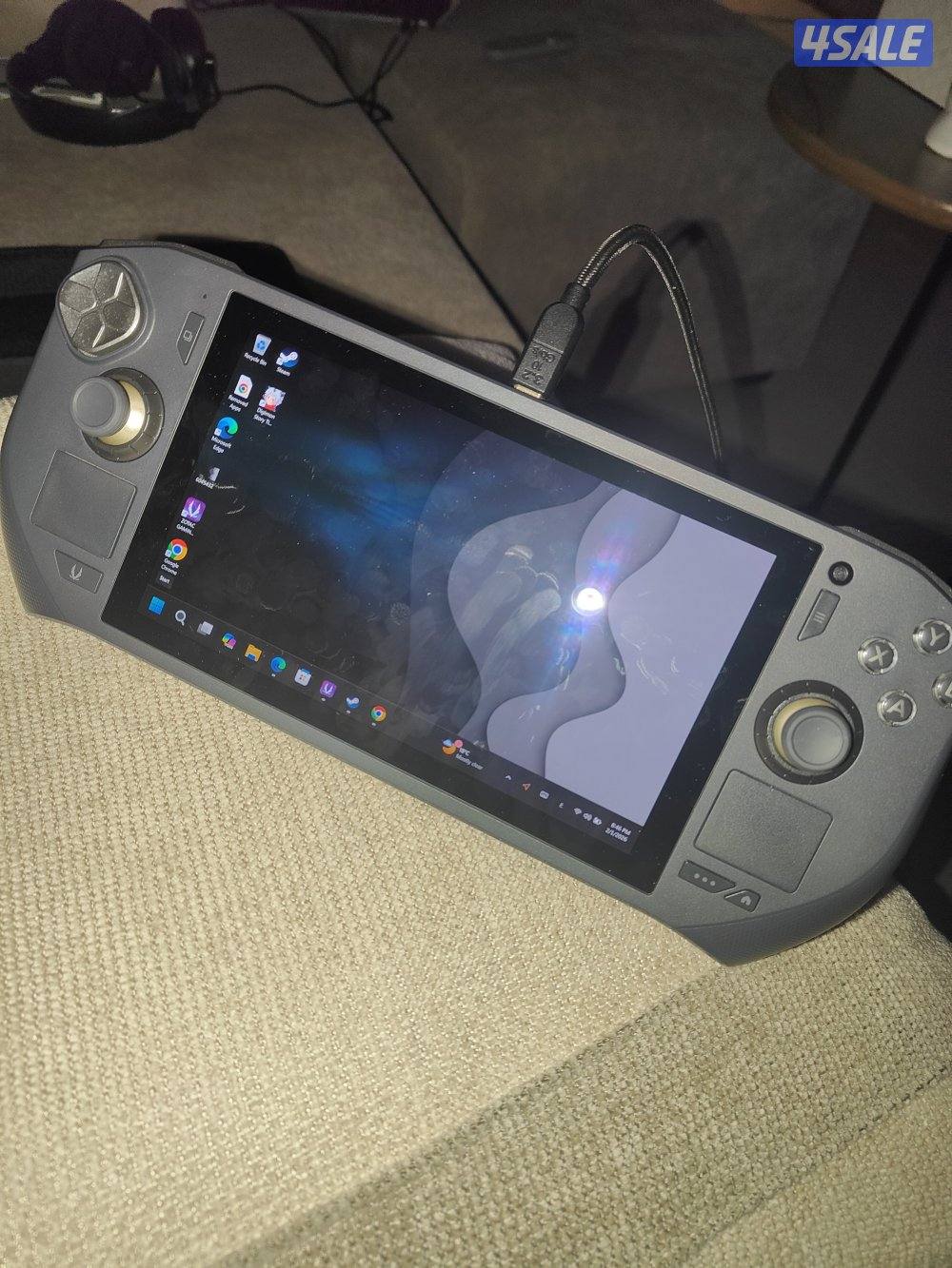 zotac zone game AMOLED3