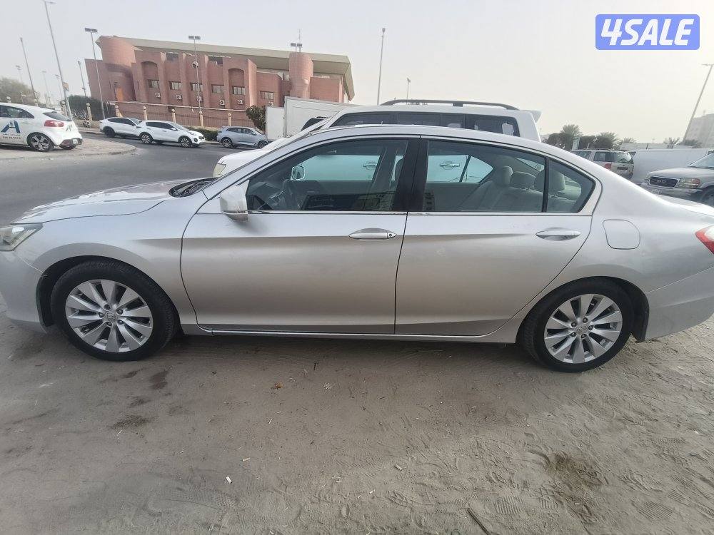 للبيع سياره هوندا اكورد0