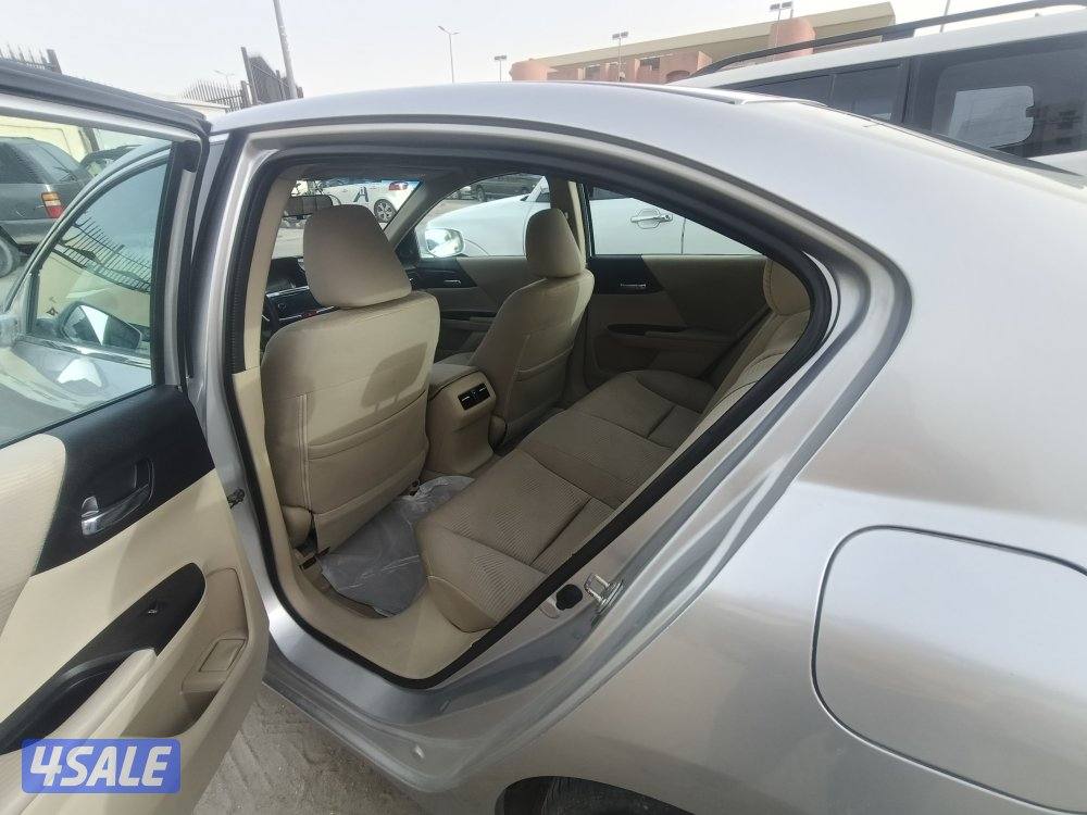 للبيع سياره هوندا اكورد3