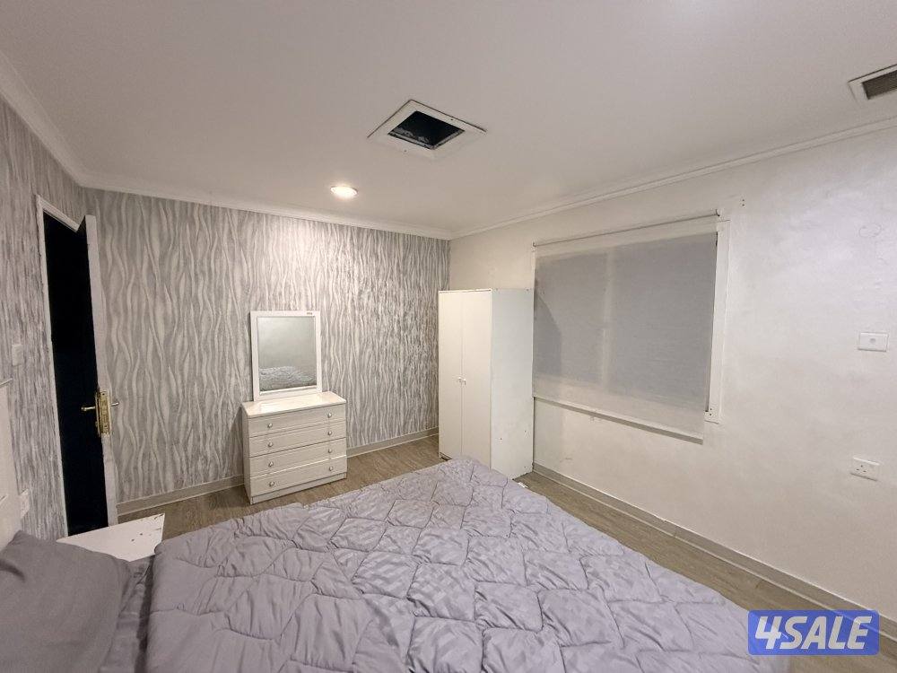 شقه خلوبسيط بميدان حولي غرفتين وصاله حمامين ومطبخ مدخل ومخرج سهل8