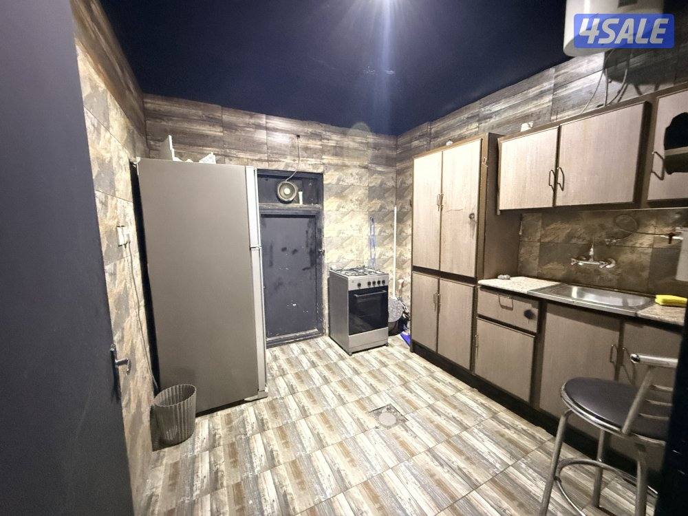 شقه خلوبسيط بميدان حولي غرفتين وصاله حمامين ومطبخ مدخل ومخرج سهل15