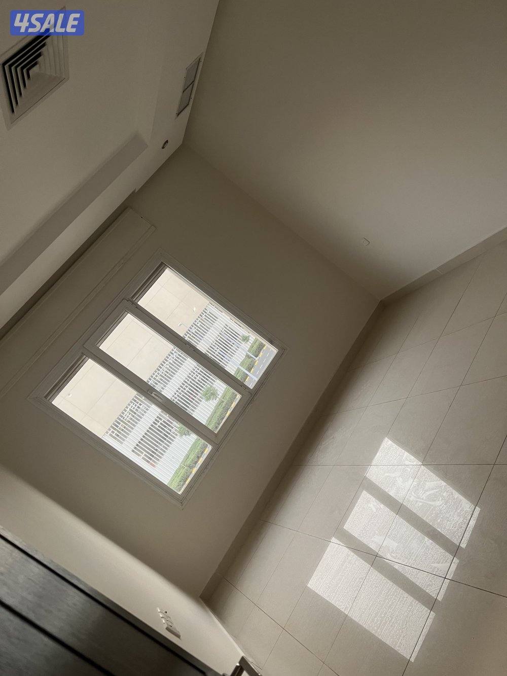 للايجار شقة مقابل مجمع ٣٦٠3