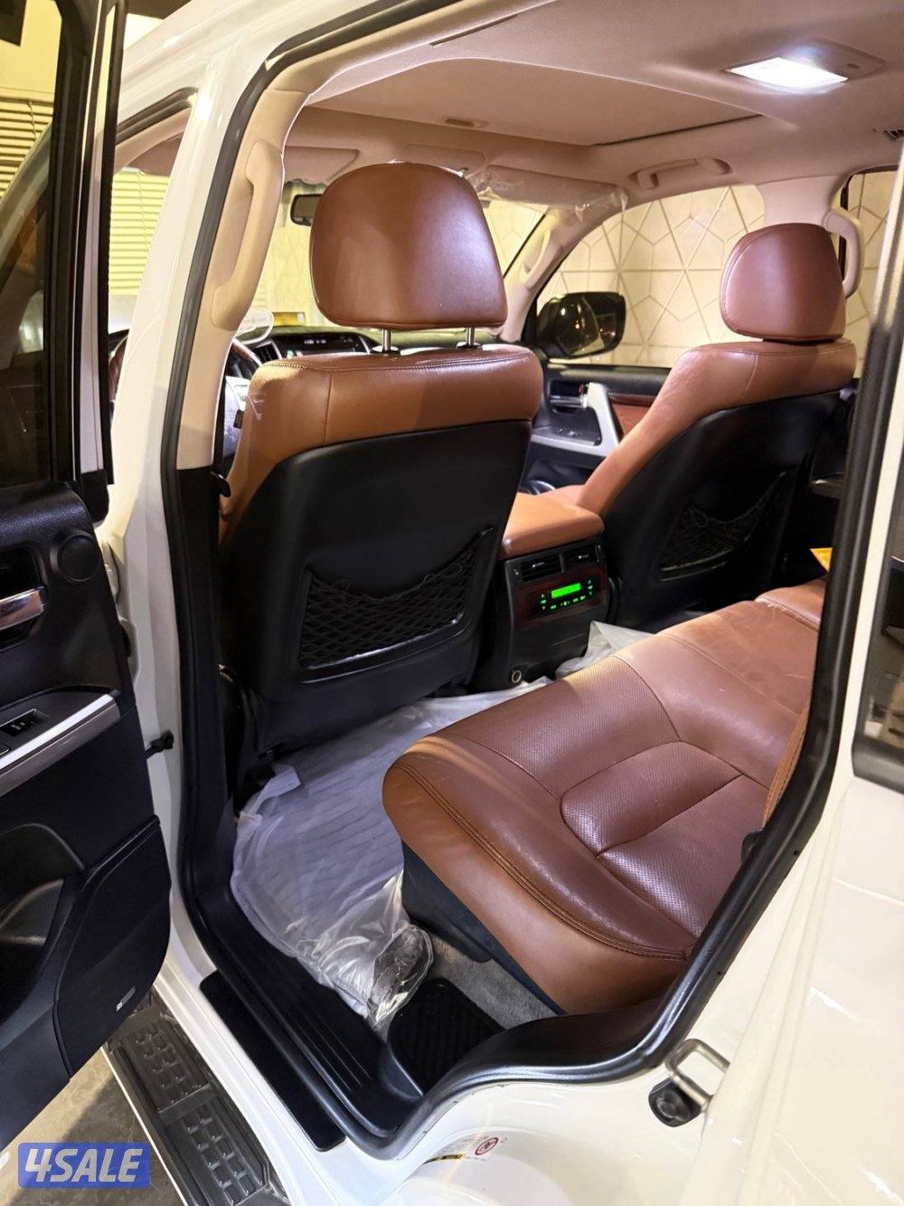 لاند كروزر8