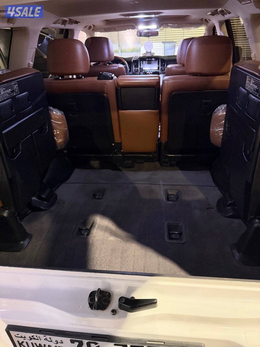 لاند كروزر9