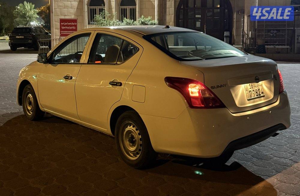 للبيع نيسان صني5