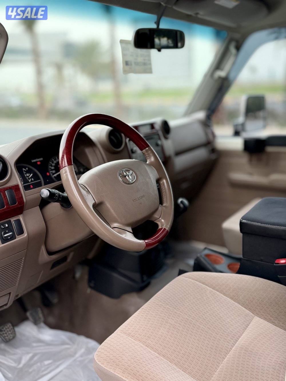 تويوتا لاندكروزر موديل 2019 صبغ الوكالة (ربع) وارد الساير7