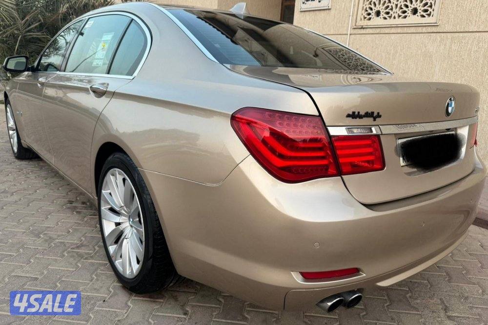 بي ام دبليو 730Li. موديل 20112