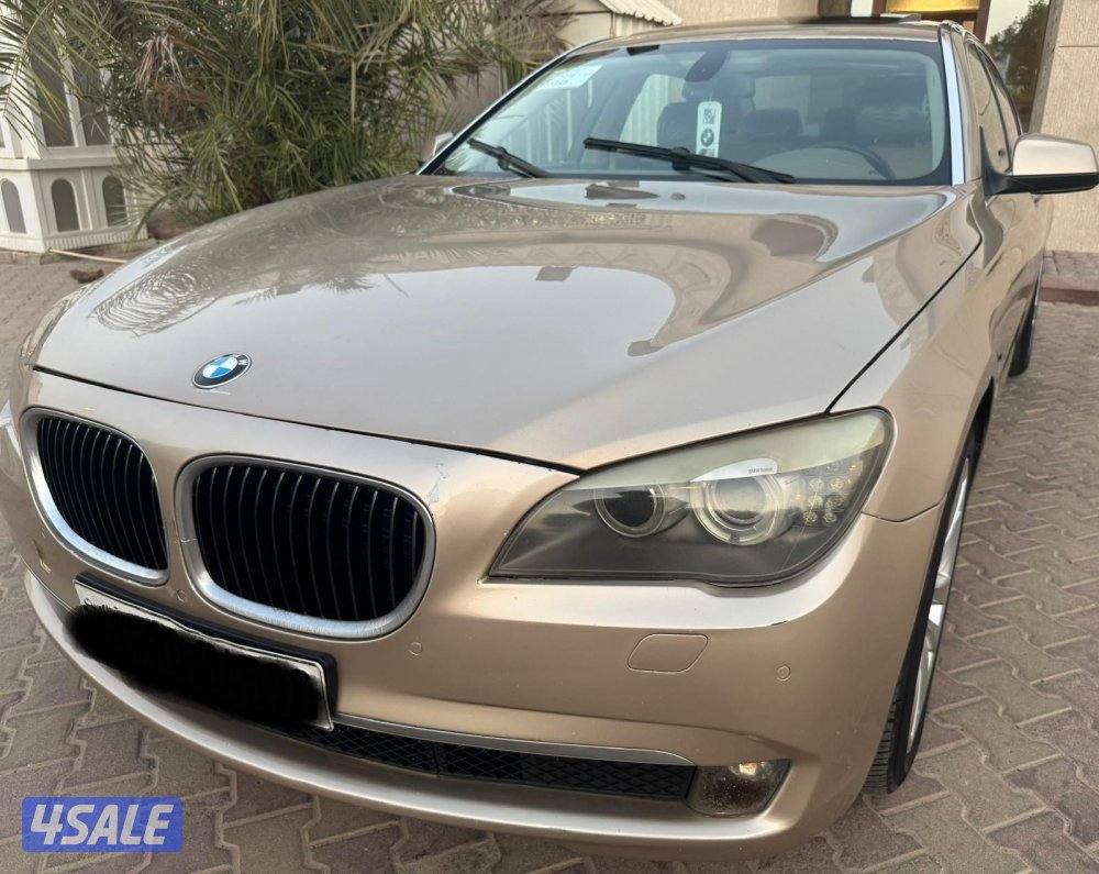 بي ام دبليو 730Li. موديل 20116