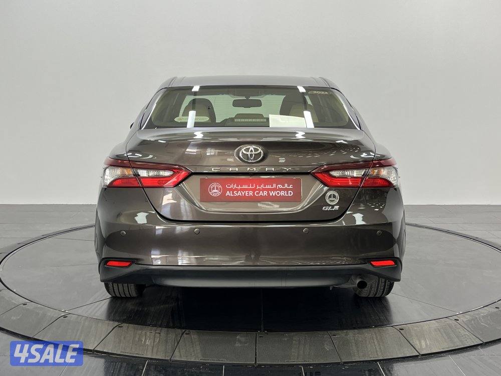 TOYOTA CAMRY GLE 4 CYL MID OPTION8