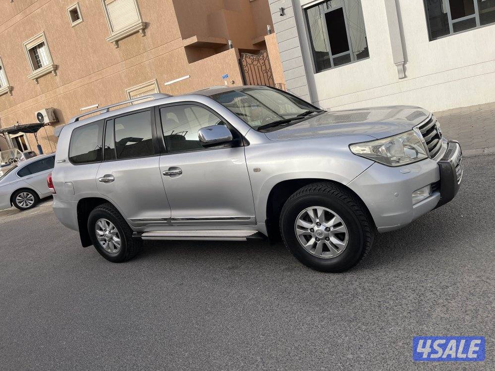 لاند كروزر GXR1