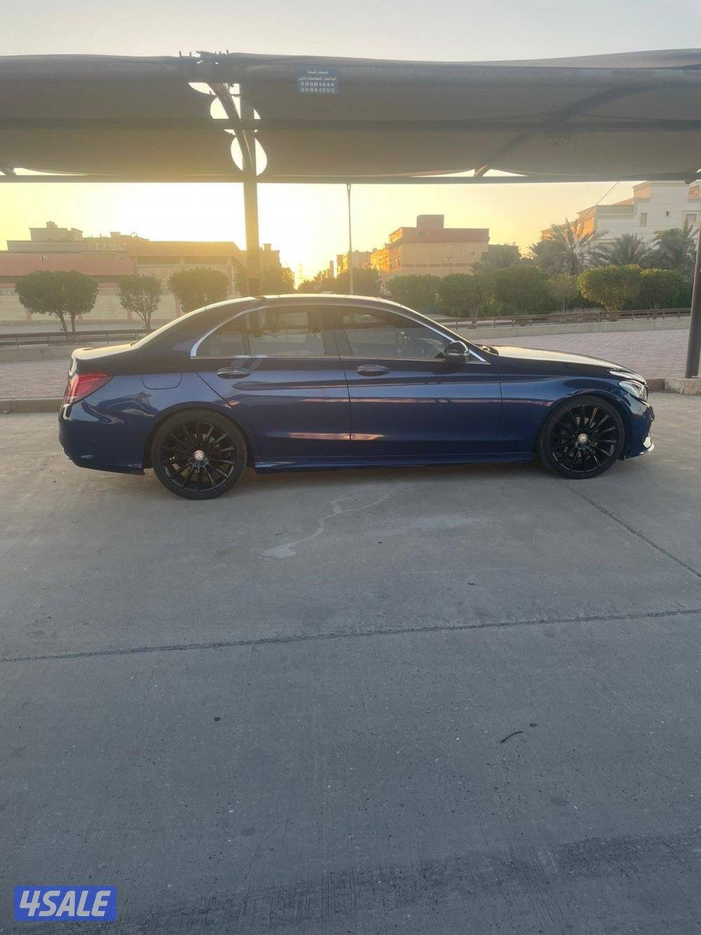 للبيع مرسيدس c2005