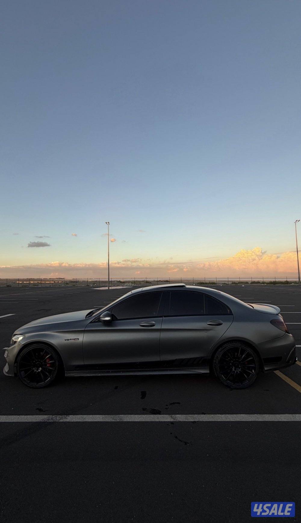 للبيع مرسيدس c2001