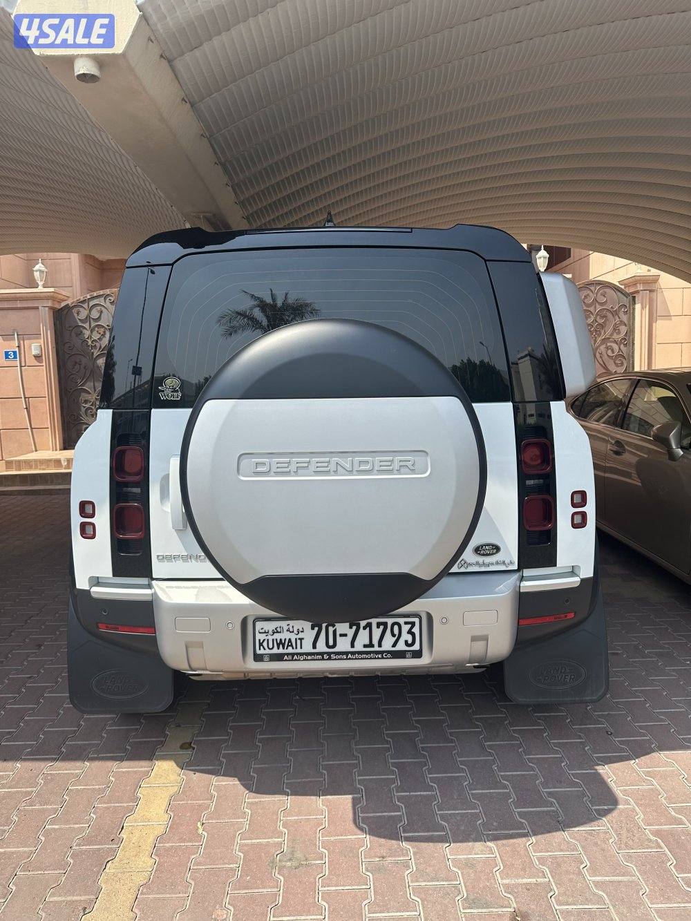 للبيع ديفندر1