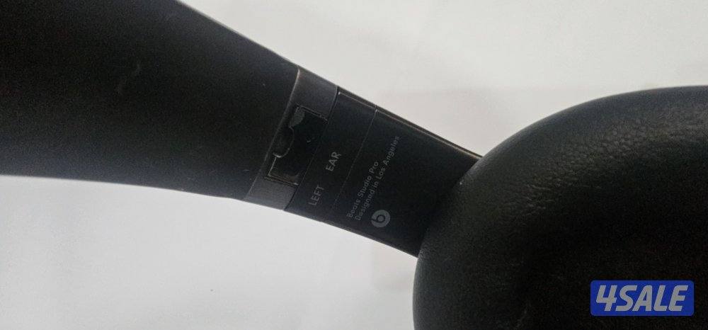 original Beats studio pro noise cancellation model1