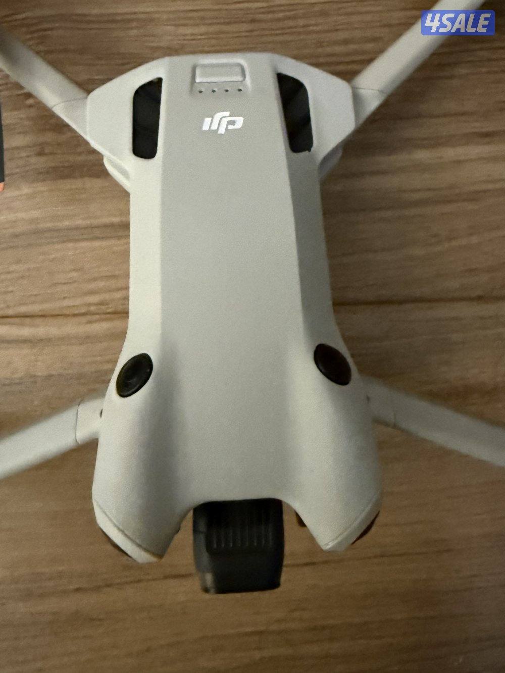 Dji mini 4 pro fly more combo (with extended battery)1