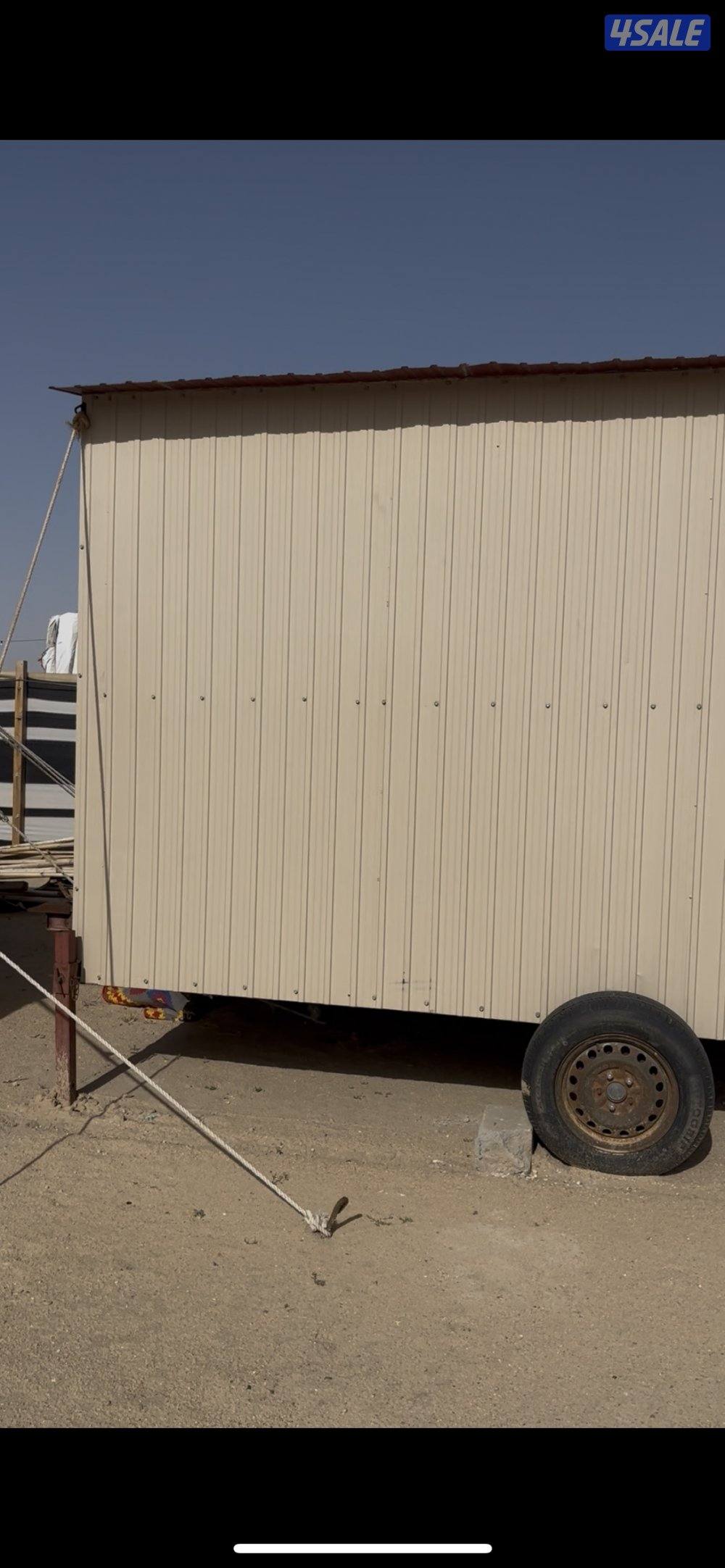 جبره الطول 4 العرض 3 ارضيه خشب ومن داخل ملبسه خشب وارفف تواير جديد1