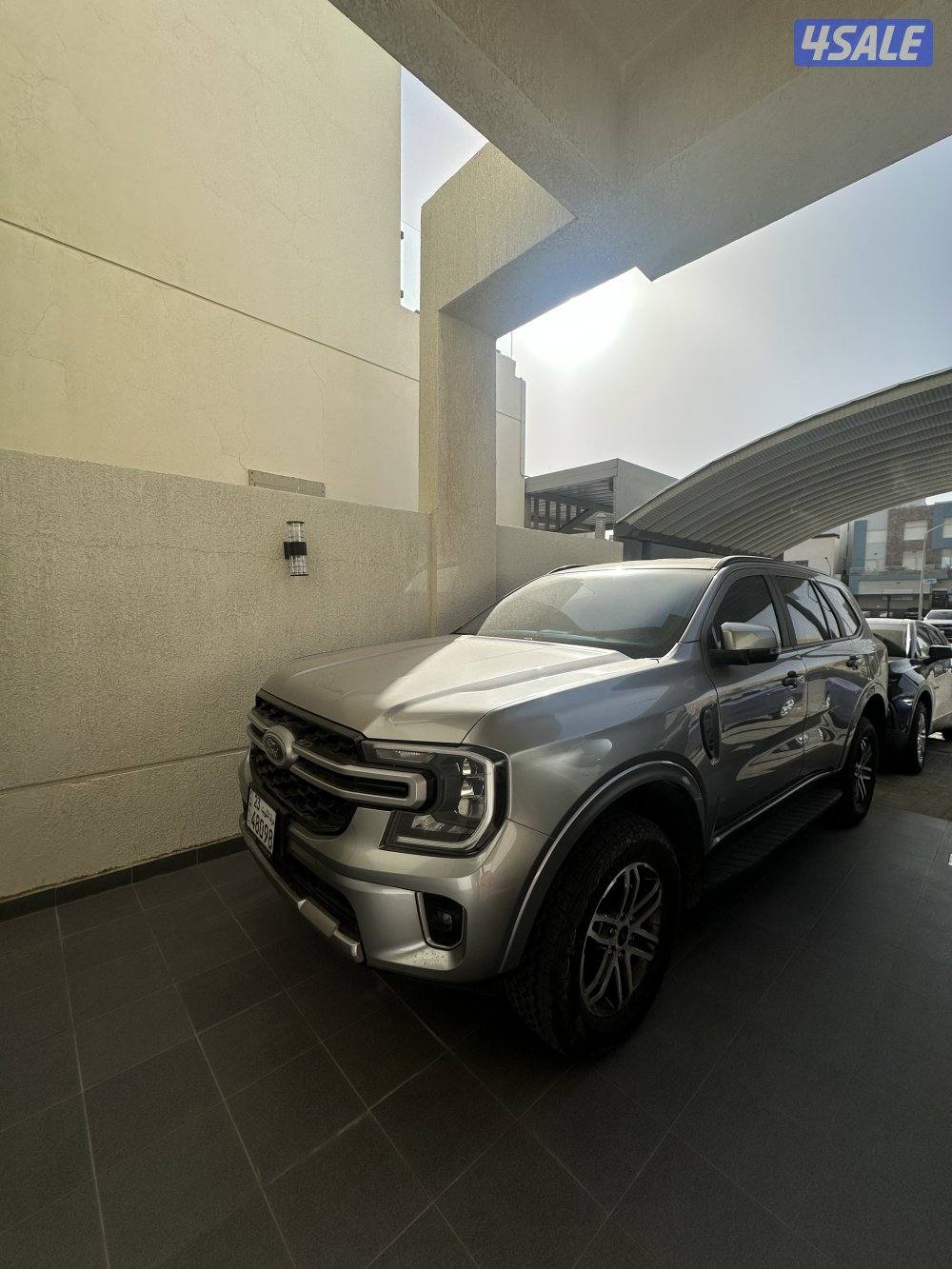 ايفرست المالك الاول1