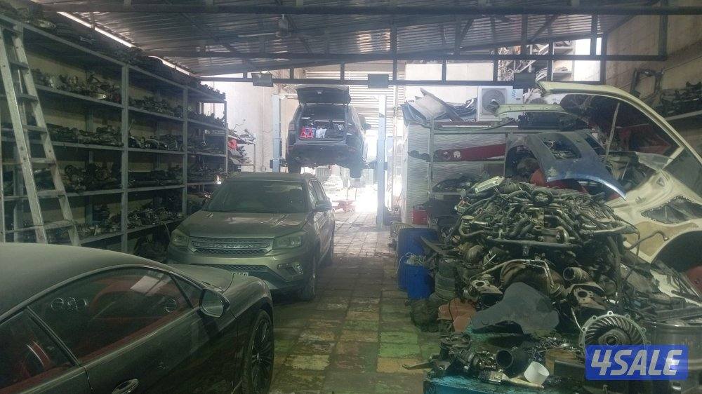 كراج فخم كبير جدا مجهز بالكامل مع الرخصه بالشويخ3