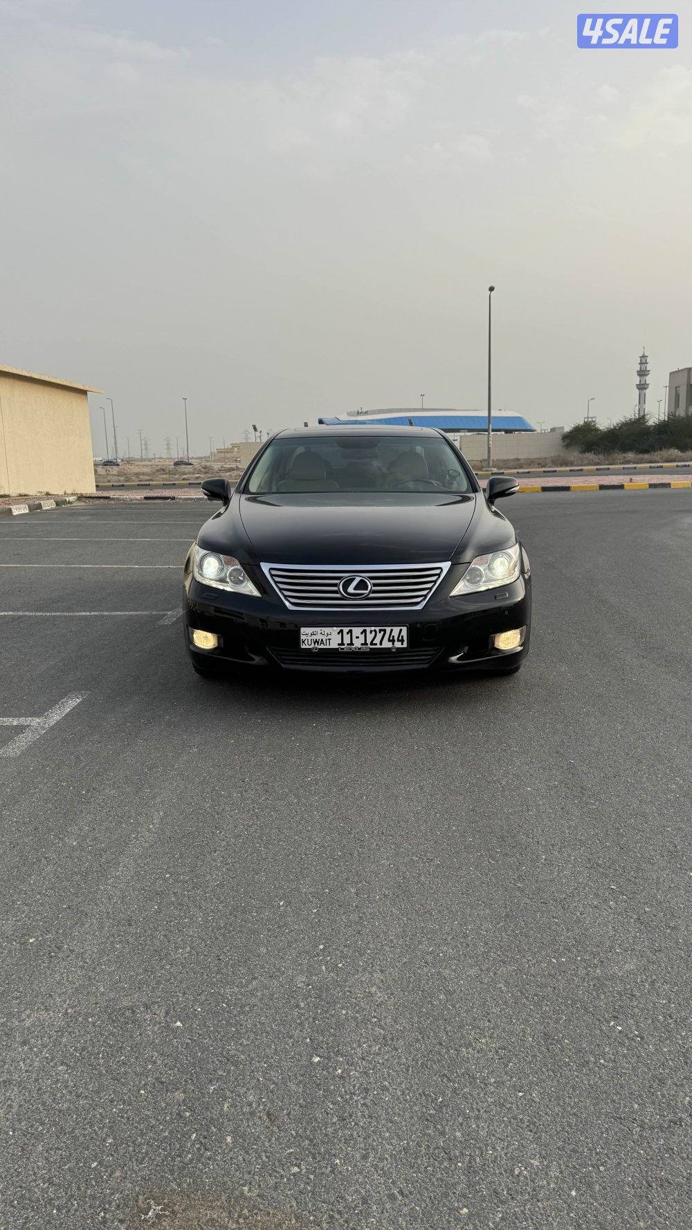 للبيع لكزس 460 ls شورت شرط الفحص موديل 20102