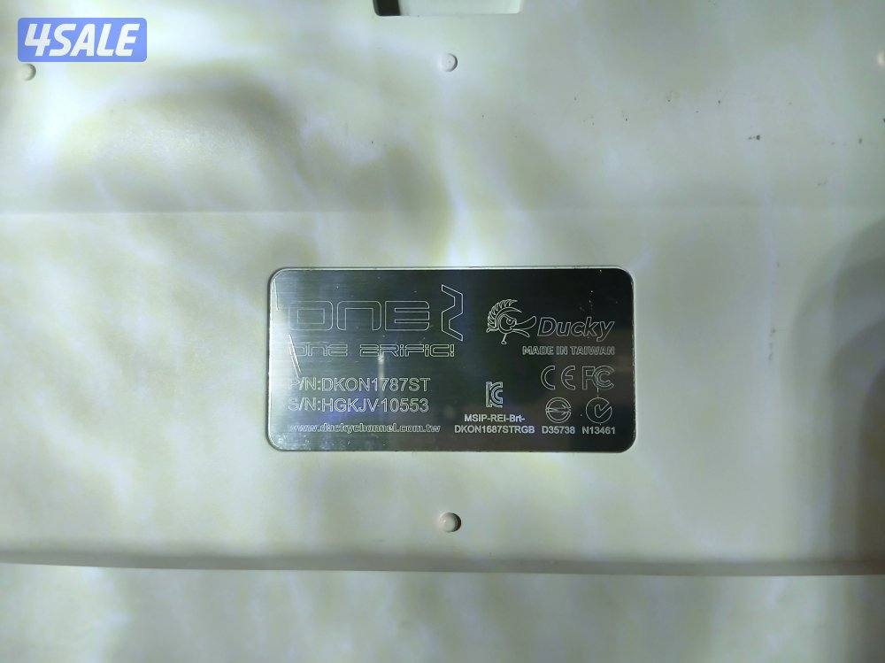 Ducky One 2 SF Mechanical rgb Keyboard (1 Key Damaged)3