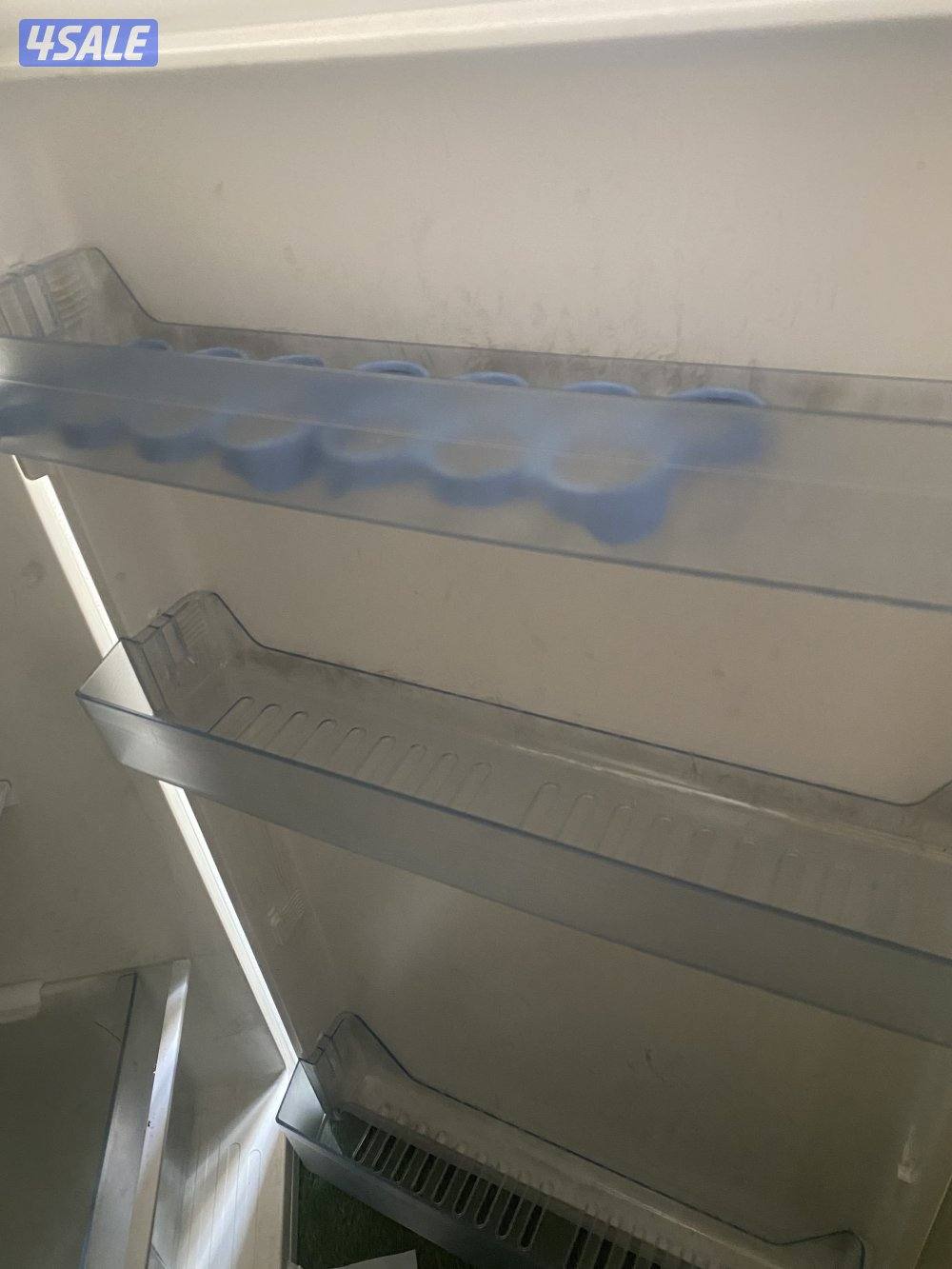 للبيع ثلاجه نوع هاير مستعمله شهرين نظيفه مع مفاتيحها1