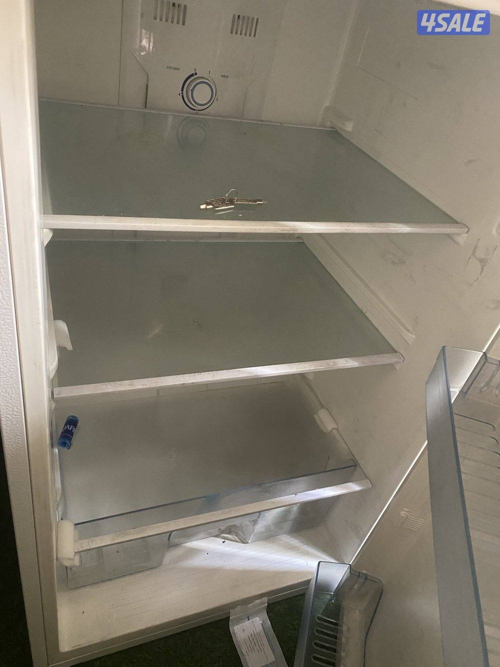 للبيع ثلاجه نوع هاير مستعمله شهرين نظيفه مع مفاتيحها2