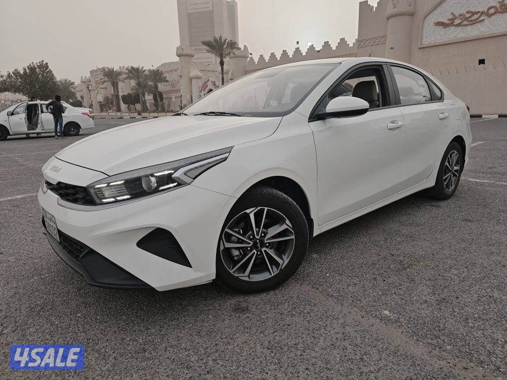 كيا سيراتو 2023 .. صبغ الوكاله .. ماشي 53 الف0