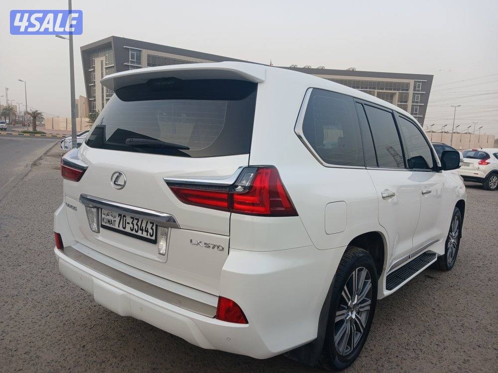 جيب لكزس LX570 موديل 2016 صبغ الوكالة. الدرجة الأولى4