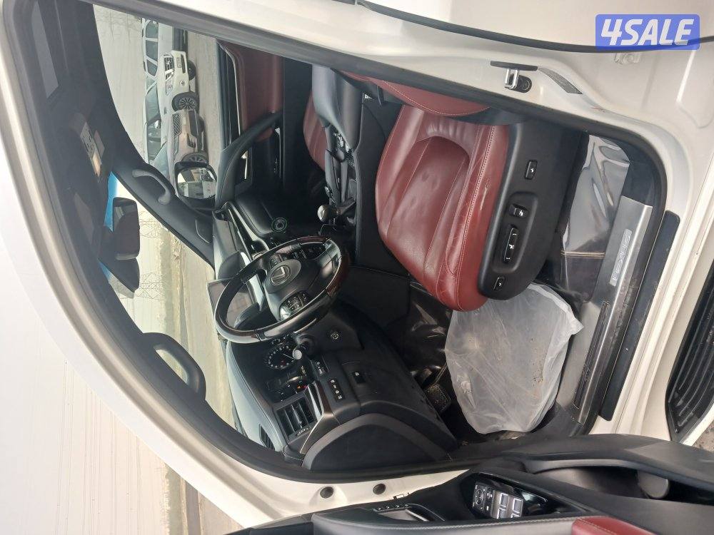 جيب لكزس LX570 موديل 2016 صبغ الوكالة. الدرجة الأولى6